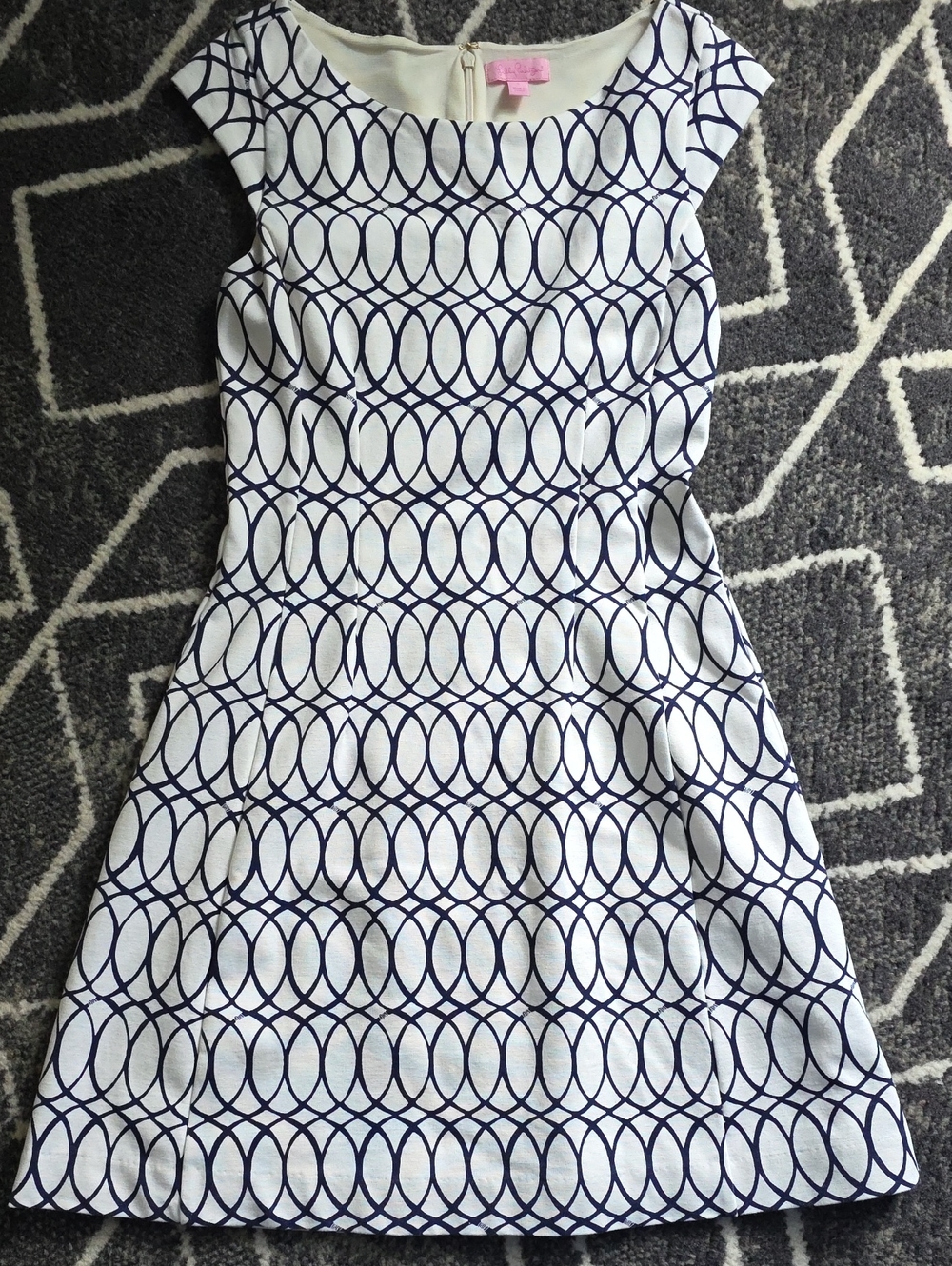 Lilly Pulitzer White and Navy Geometric Short Sleeve Dress